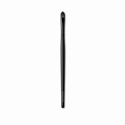 CR&Egrave;ME EYE DETAIL BRUSH (BROCHA PARA OJOS)